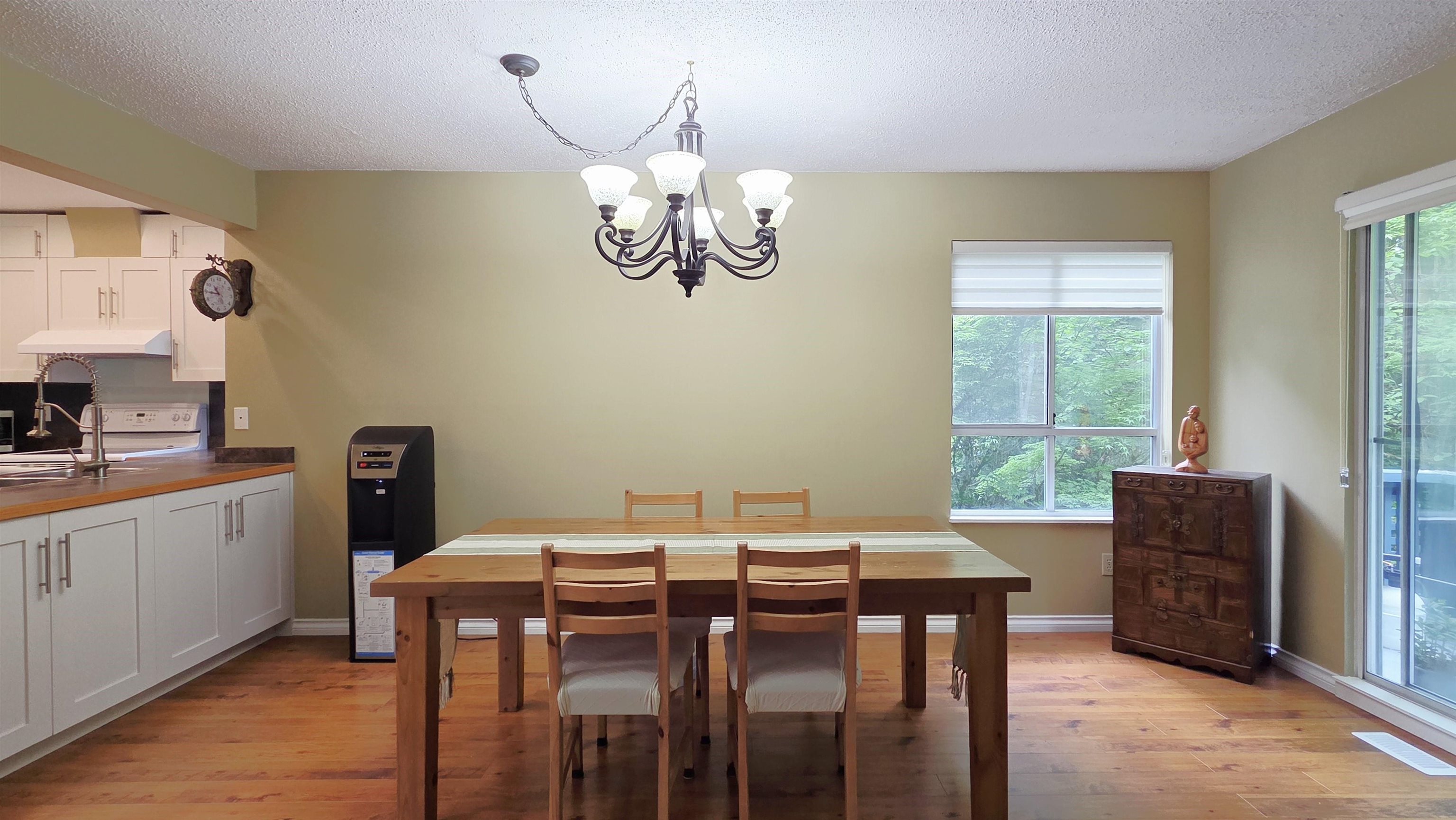 9000 Ash Grove Crescent 13