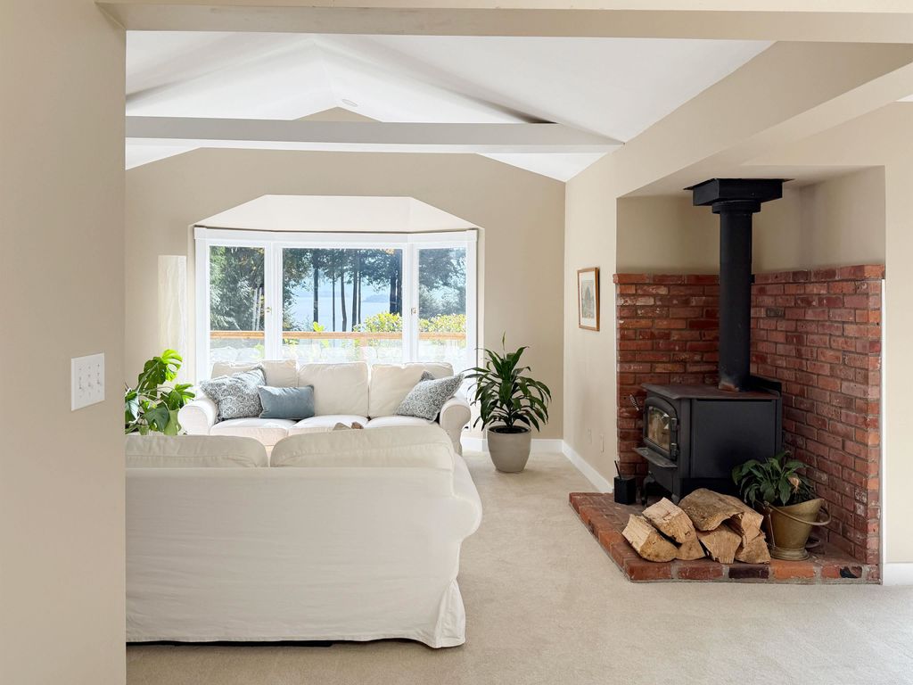 listing image 1107841562475467591