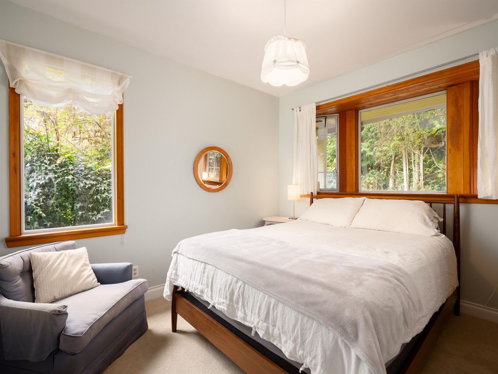 listing image 1109599714956995325