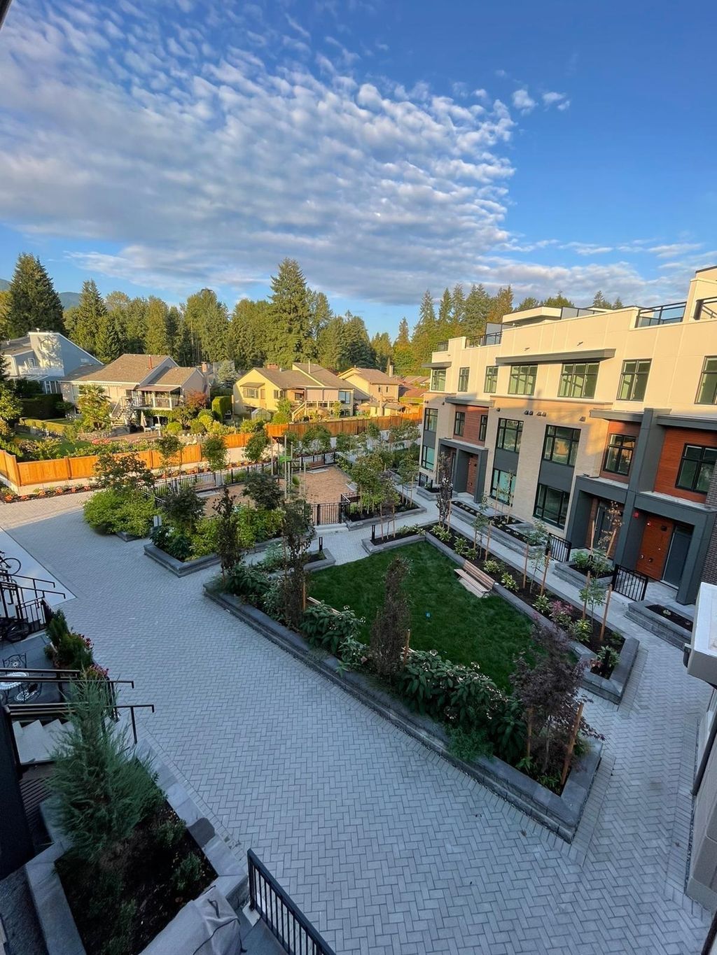 listing image 1105433020006240736