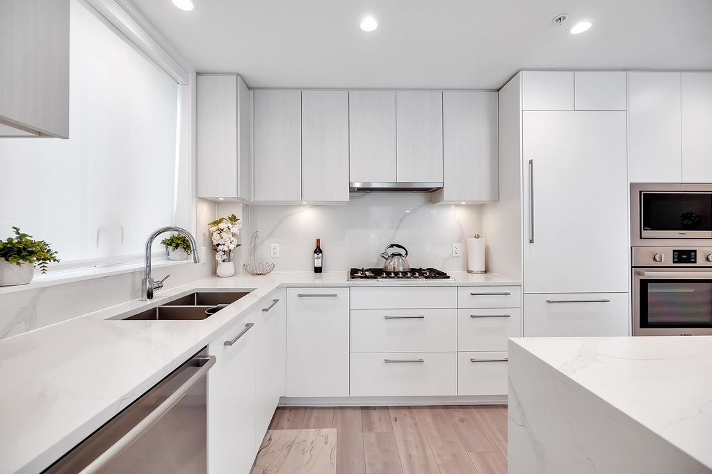 listing image 1103437245998788563