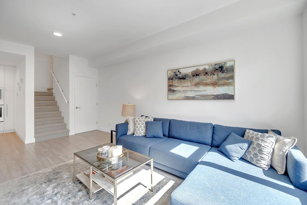 listing image 1104829623867234771