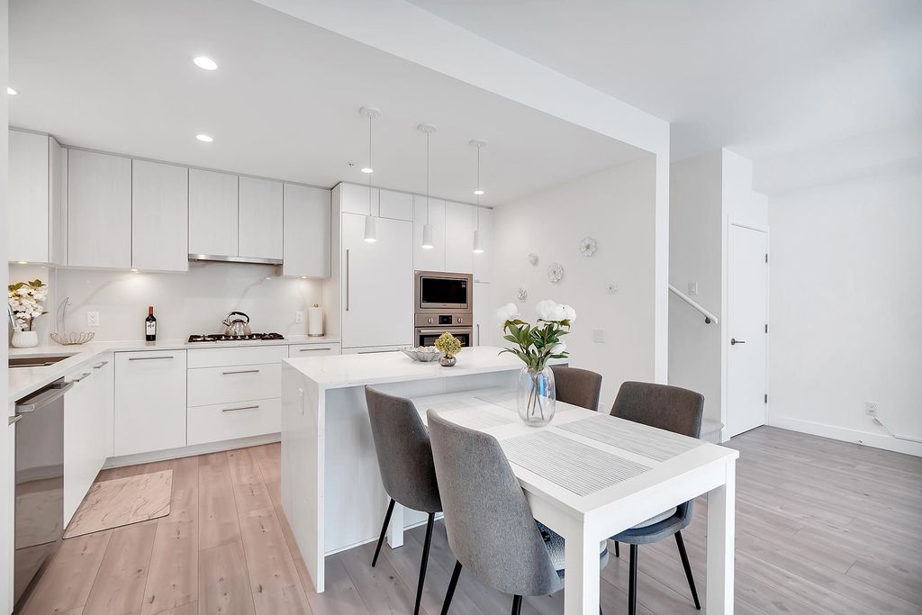 listing image 1101105989951746287