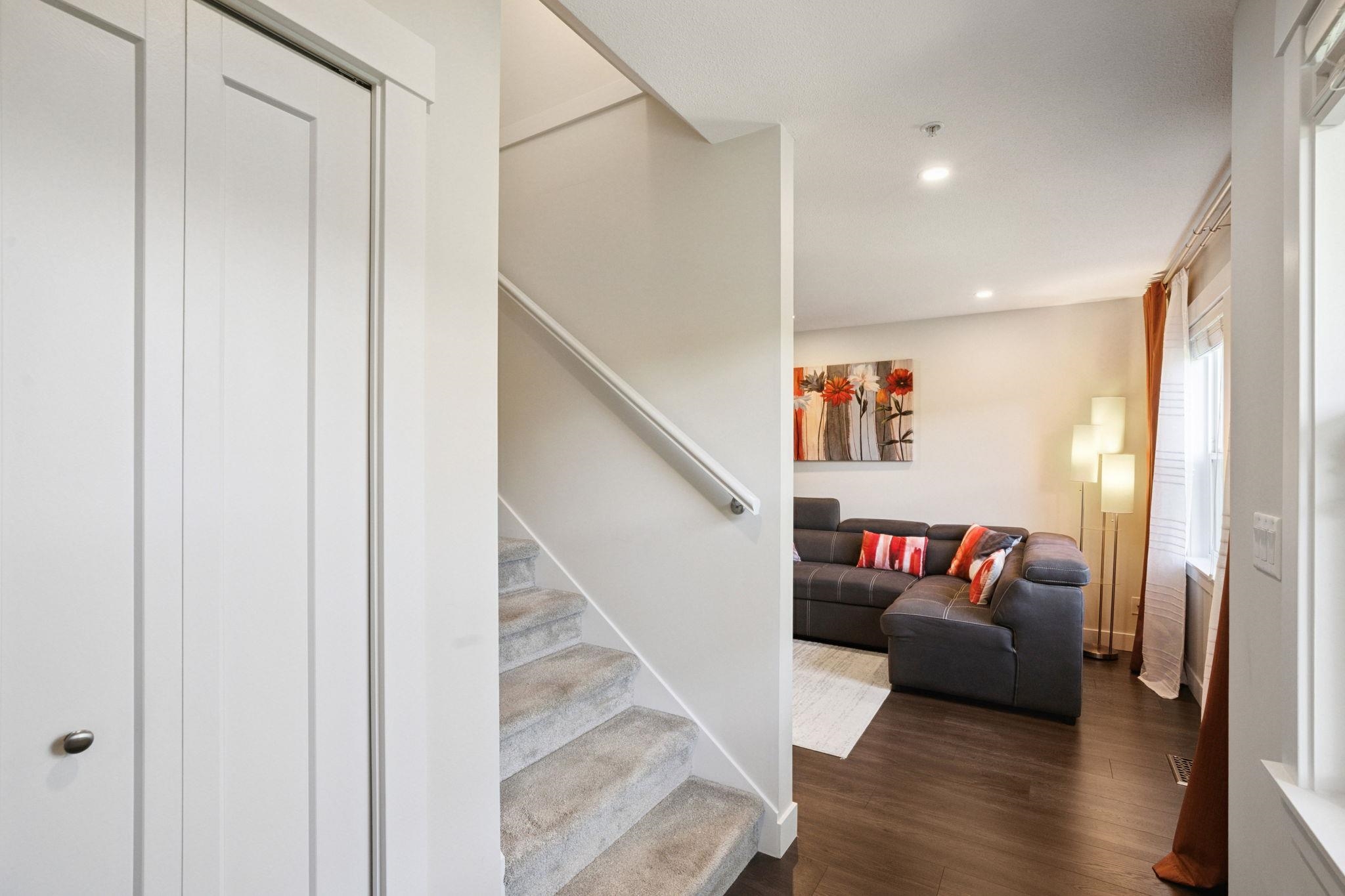 1260 Riverside Drive 34