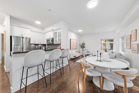 7388 Macpherson Avenue 132 Burnaby BC V5J 0A1