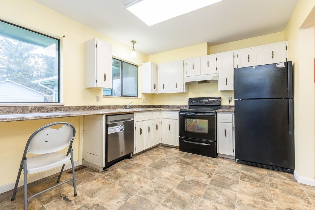listing image 1104653509244406354