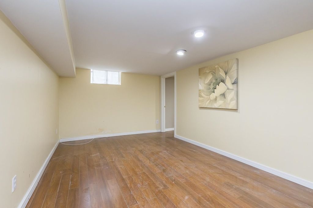 listing image 1102753981798579148
