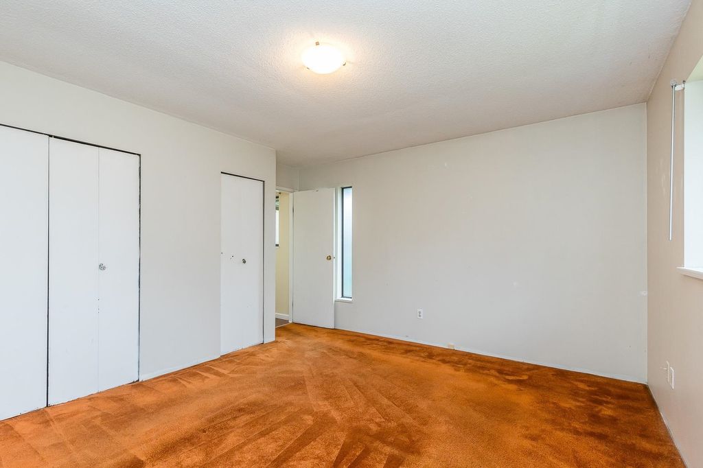 listing image 1104371703603319073