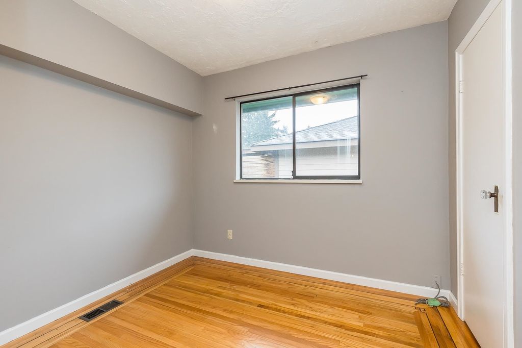 listing image 1108950921787153293