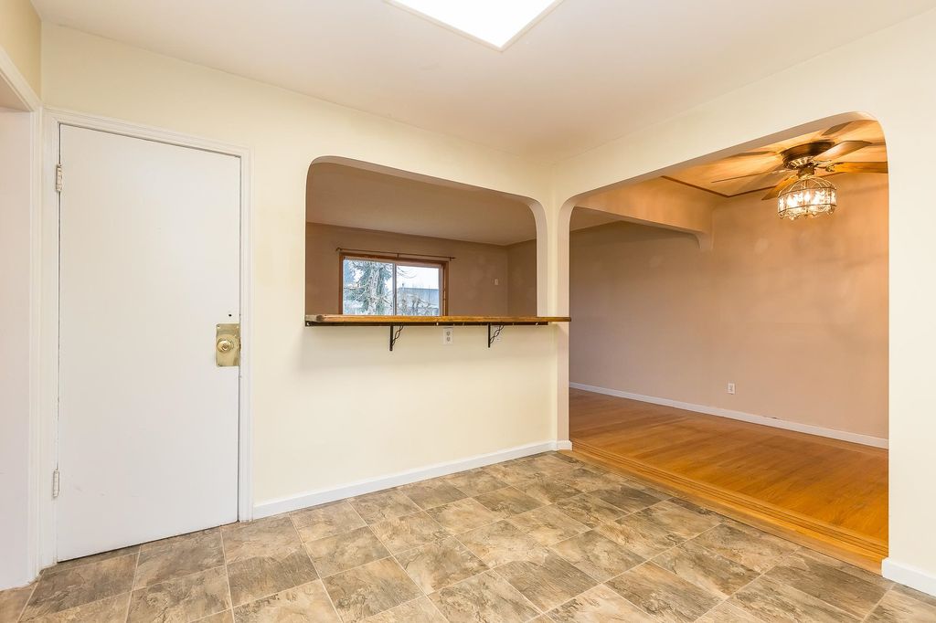 listing image 1104224904306963413