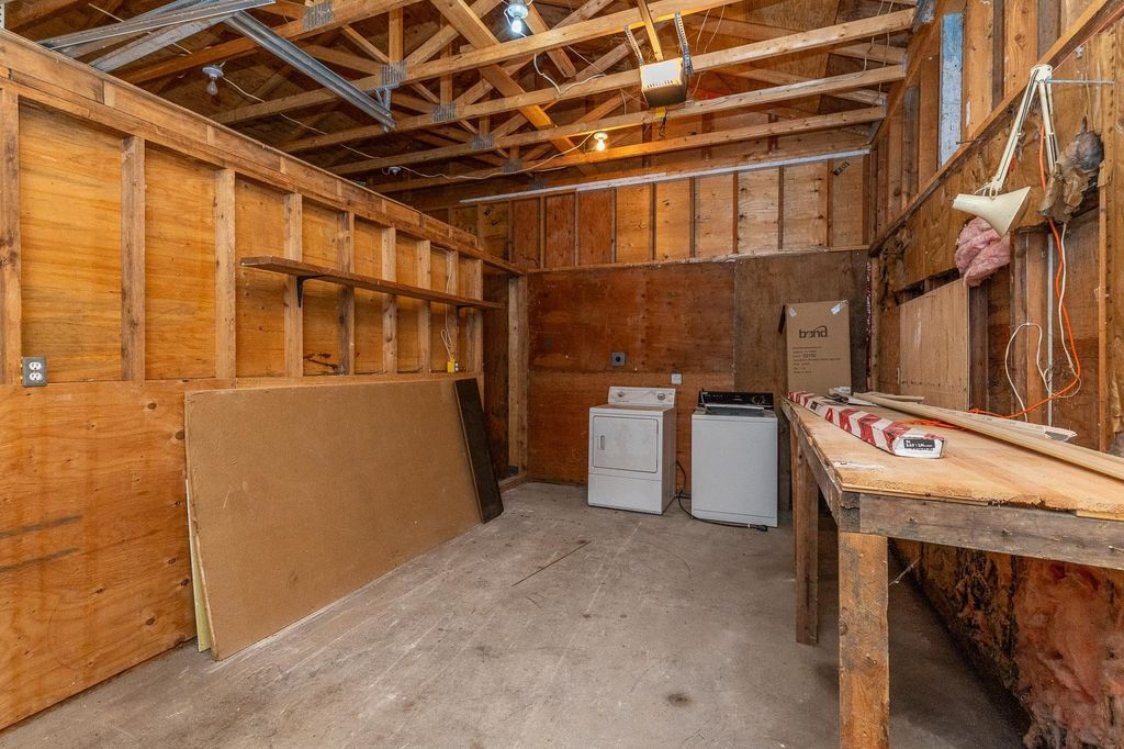 listing image 1106531093434452921