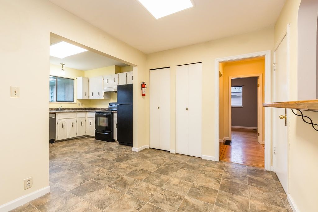 listing image 1104810017941096571