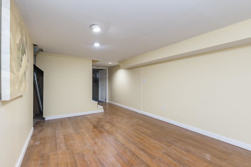 listing image 1102043560651677103