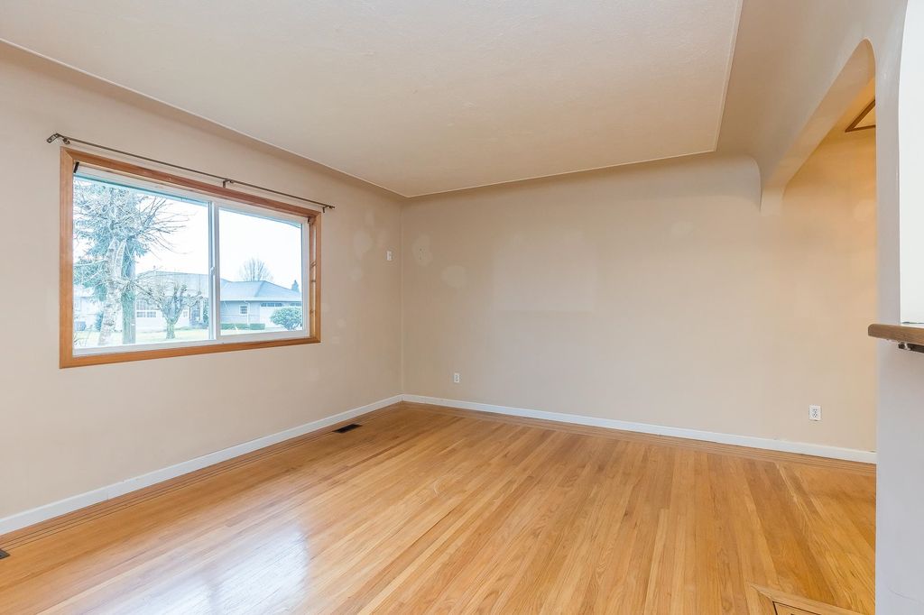 listing image 1109654052100102256