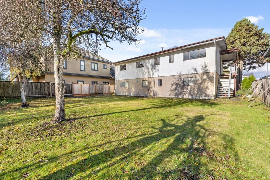 listing image 1101578194243353211