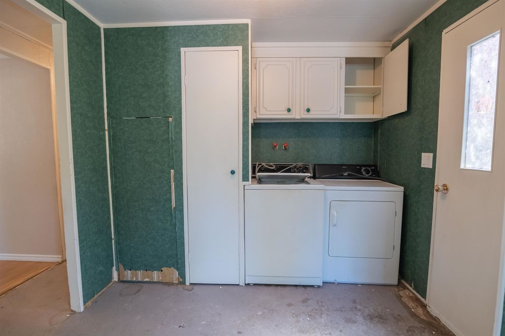 listing image 1103018134271875513