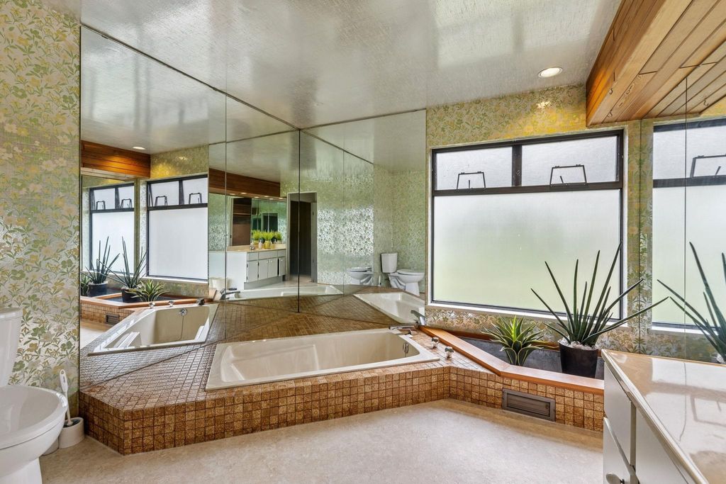 listing image 1100414153509438989