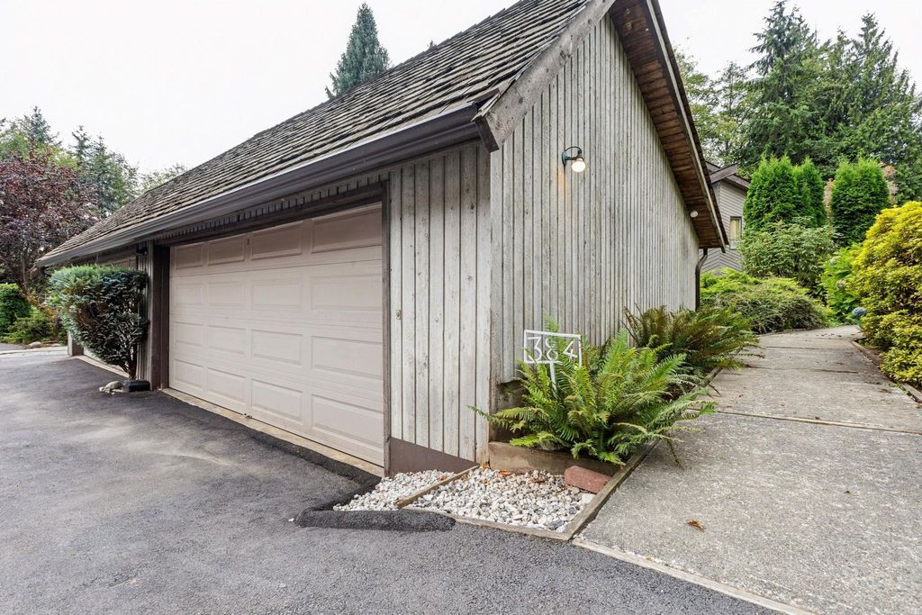 listing image 1109359473527854465