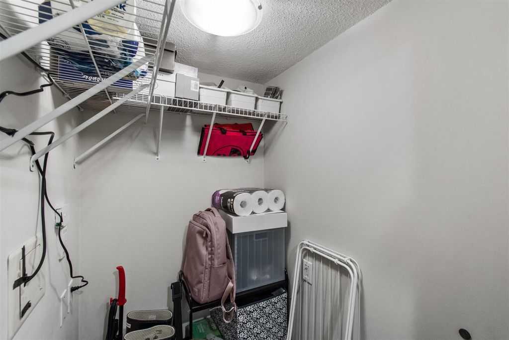 listing image 1102184411896342834