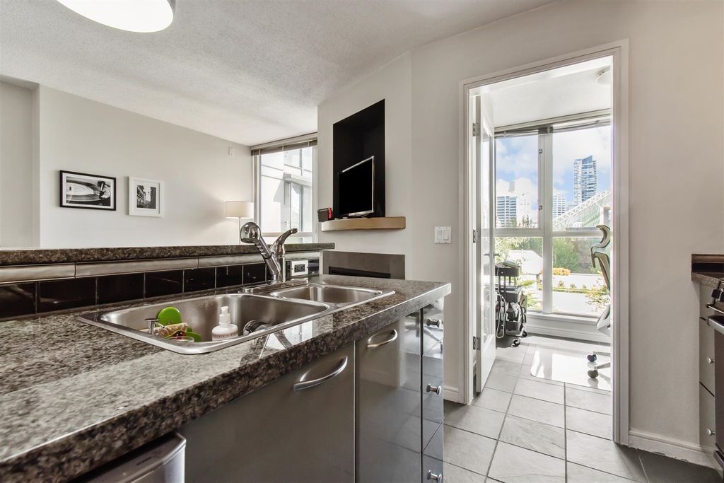 listing image 1109128712331986274
