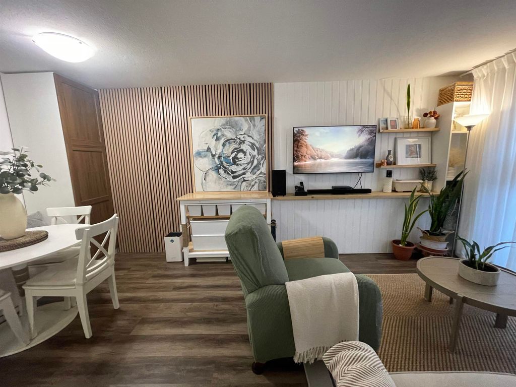listing image 1105299074481196778