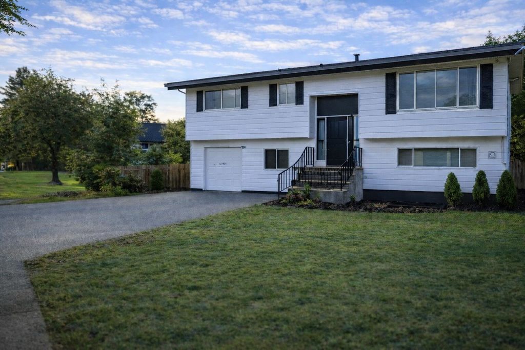 Photo of 9629 Broadway Street, Chilliwack, BC V2P 5T7 (MLS # R3097286)