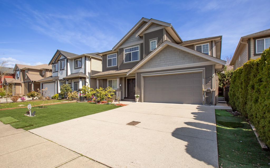 Photo of 11930 239th Street, Maple Ridge, BC V4R 1W4 (MLS # R3107157)