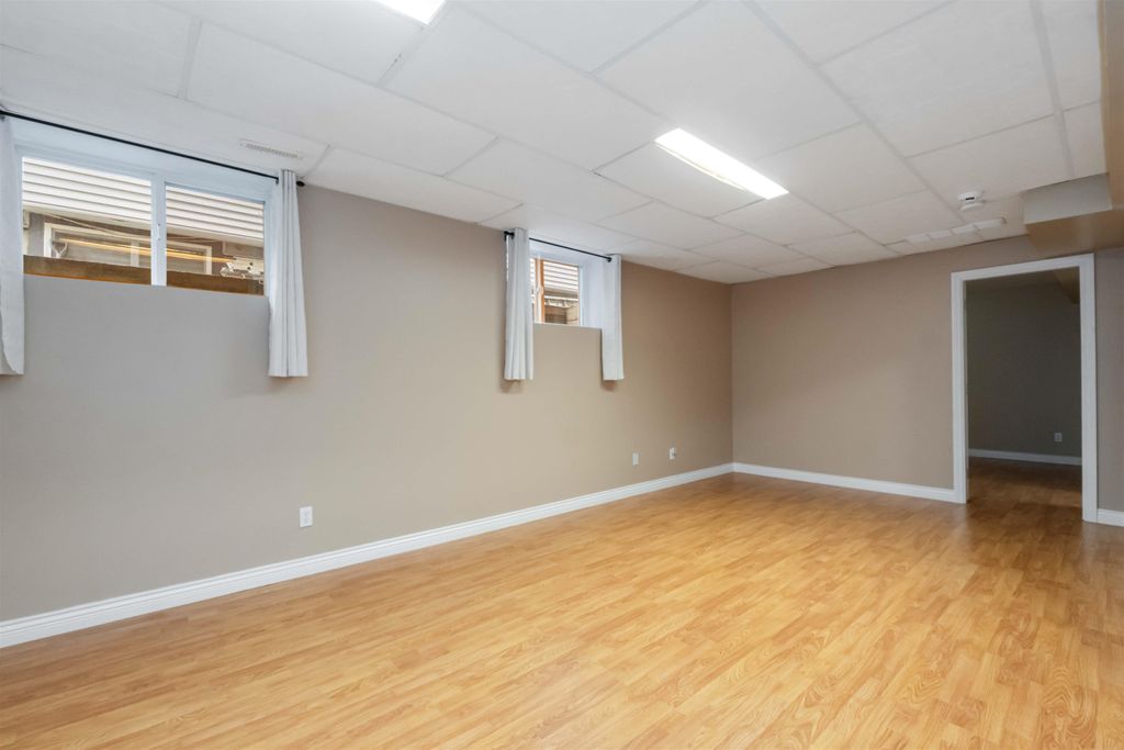 listing image 1101331616751305538