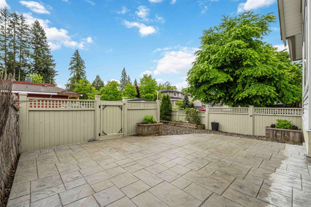 listing image 1101410370058101107