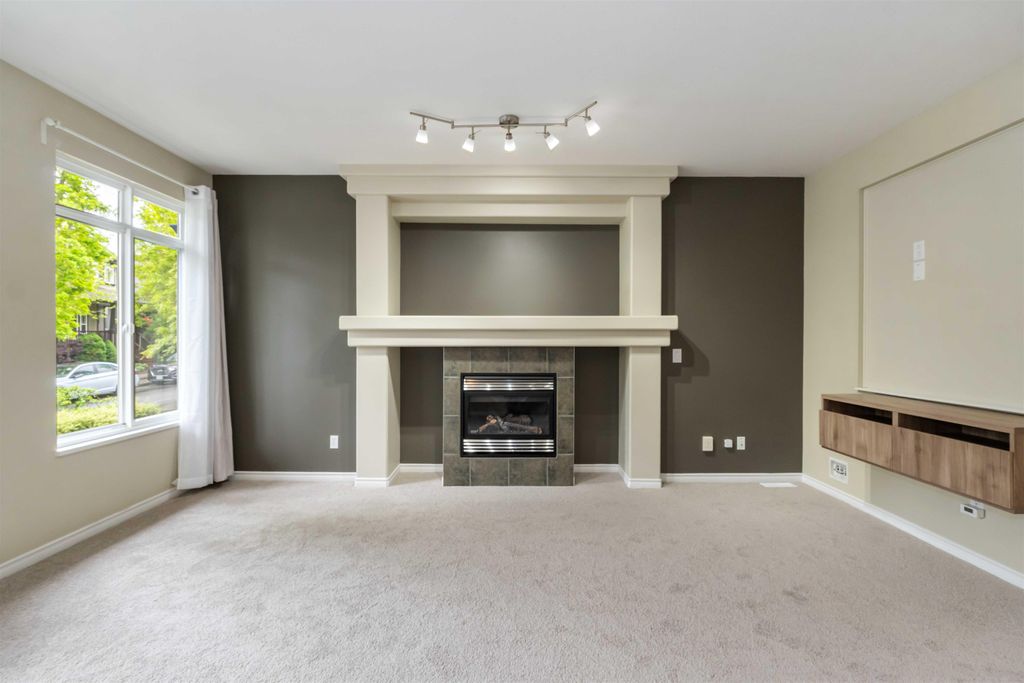 listing image 1109032543303803033