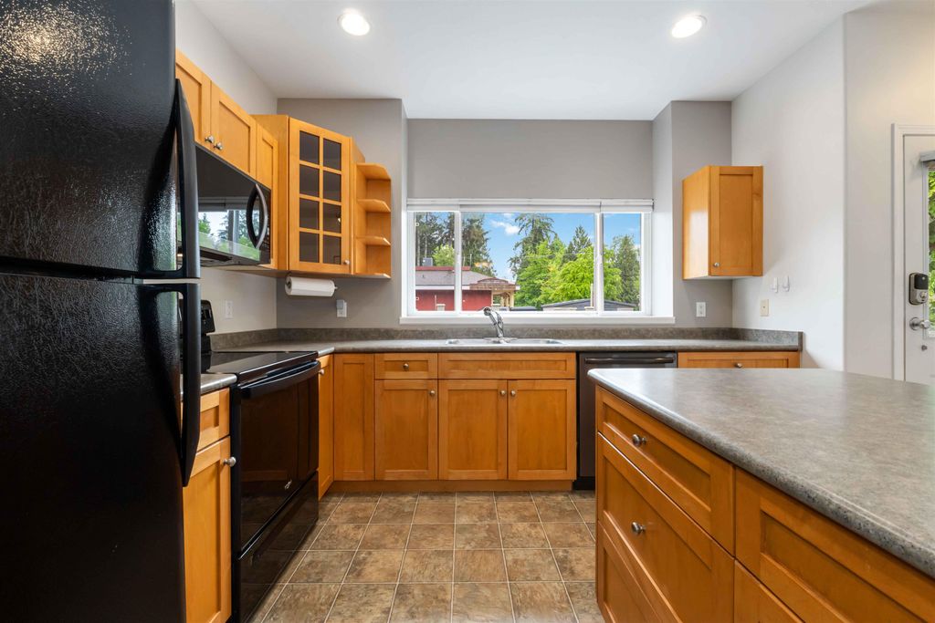 listing image 1104420265544009102