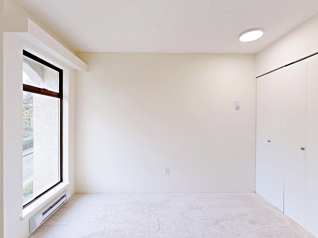 listing image 1103775300422239527