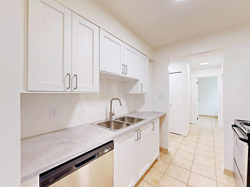 listing image 1102269313079771921