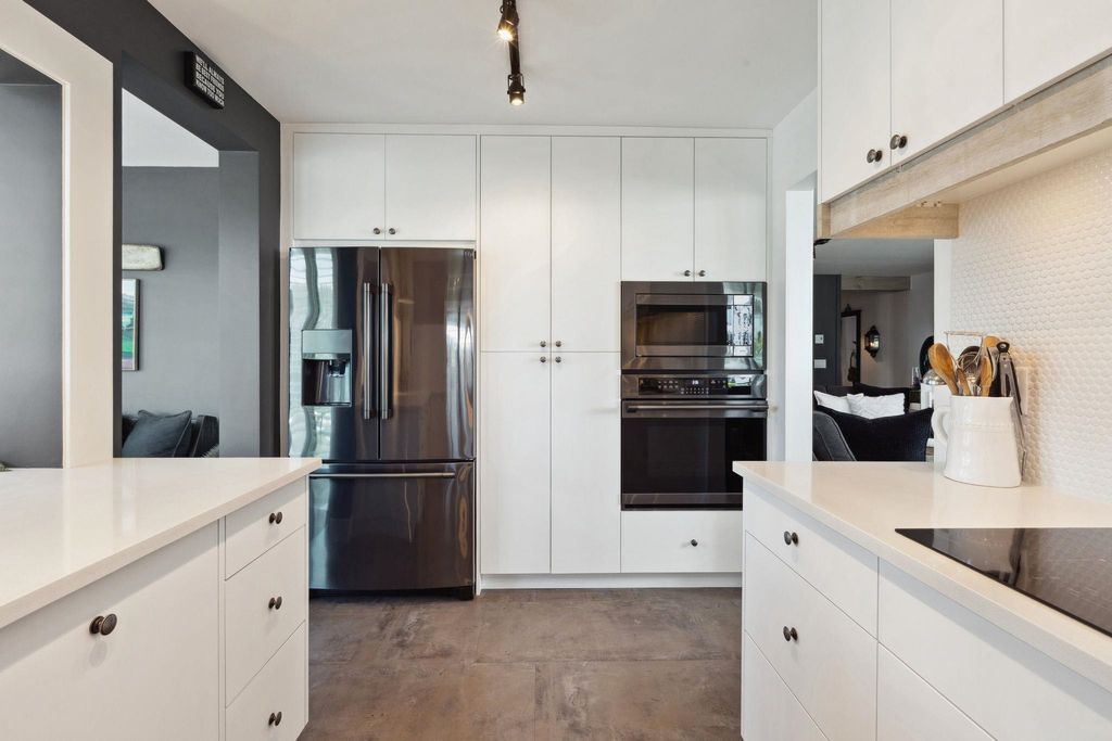 listing image 1107861562316965514