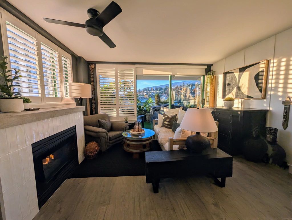 listing image 1105842106409119819