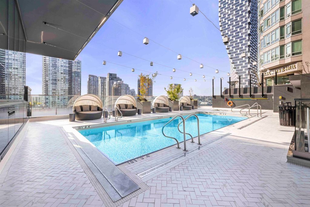 listing image 1104488479667940889