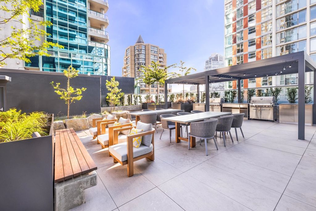 listing image 1103706779523451308