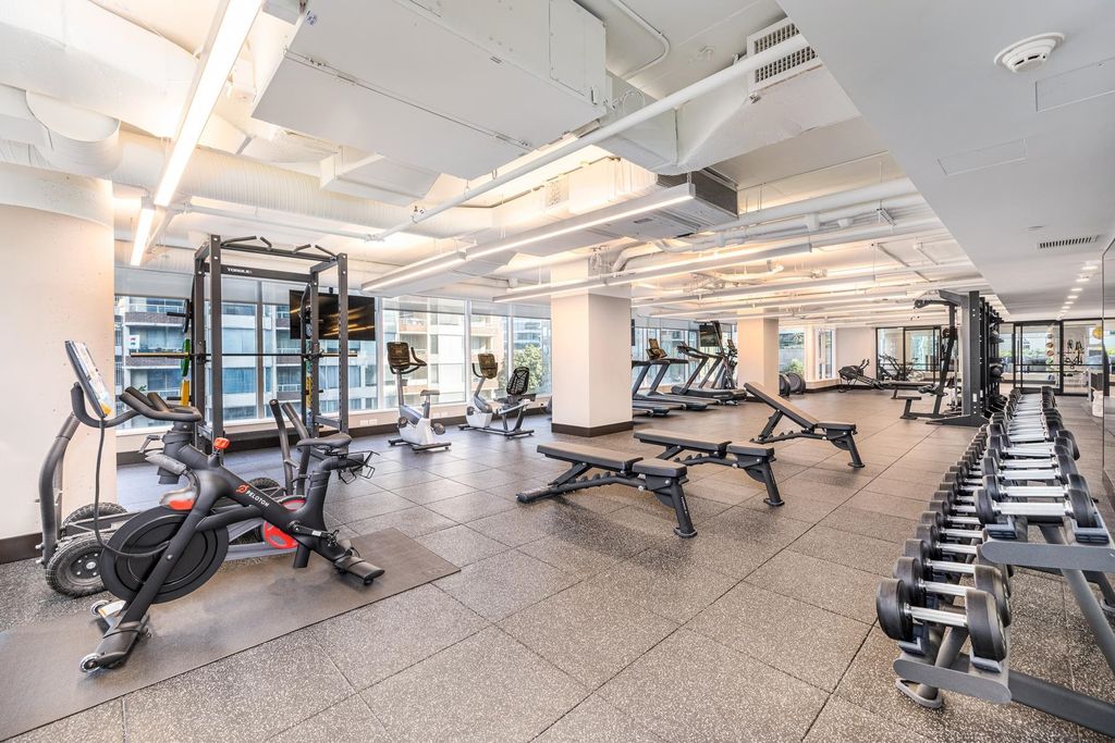 listing image 1100159886442632603