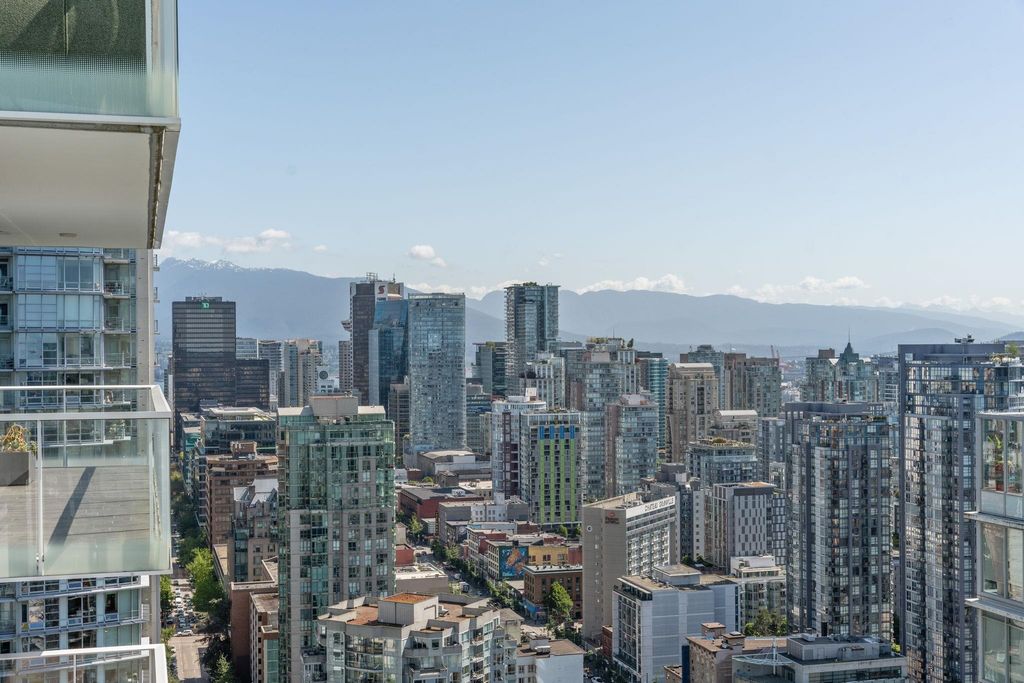 listing image 1109947921721209464