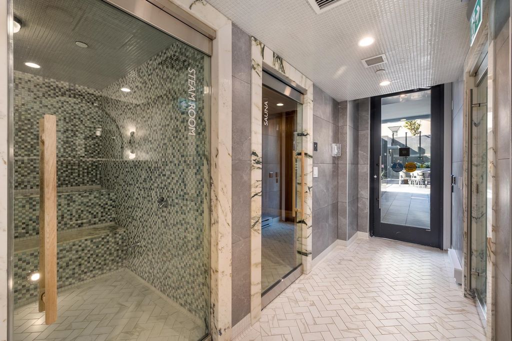 listing image 1105504539317110587