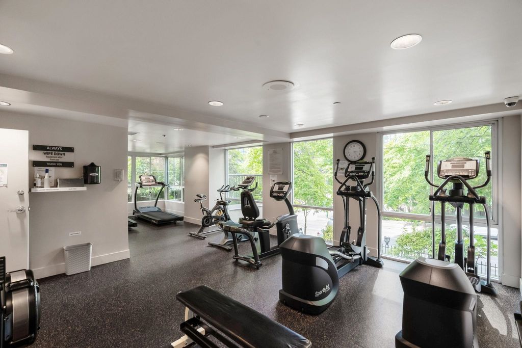 listing image 1103049827303476150