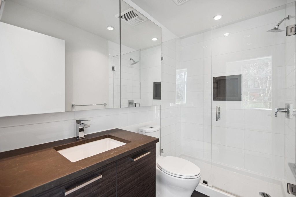 listing image 1100081089233488395