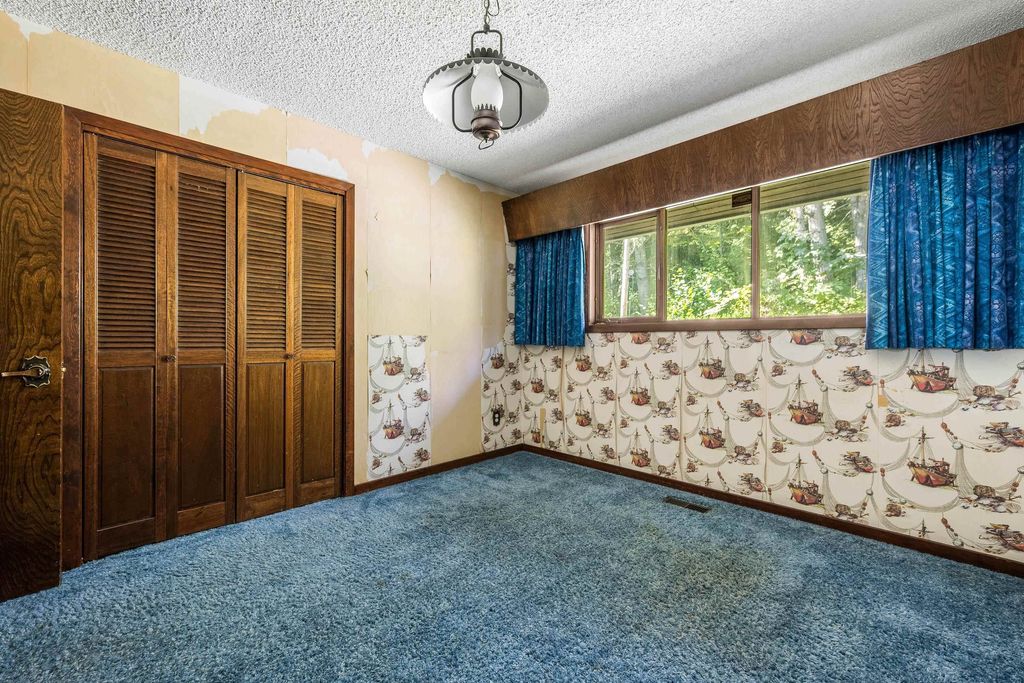 listing image 1109210577840378848