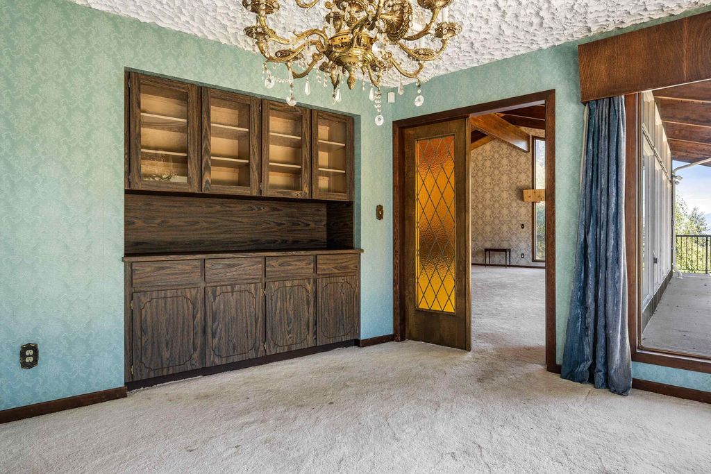 listing image 1106042962158844909