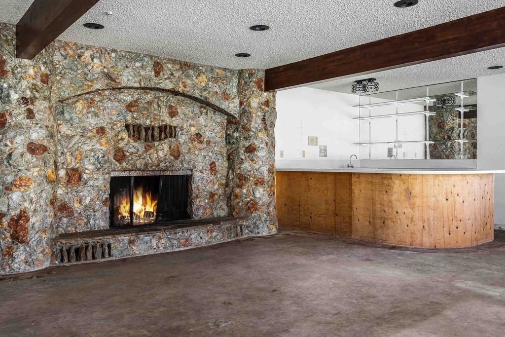 listing image 1105030295053631332