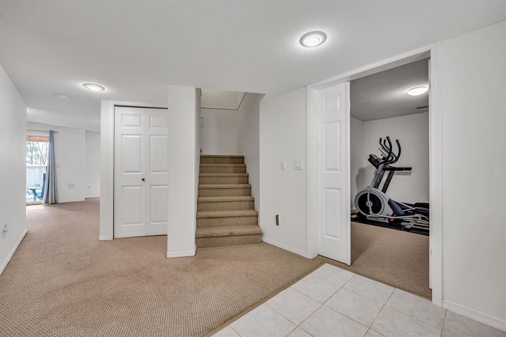 listing image 1104687579338559647