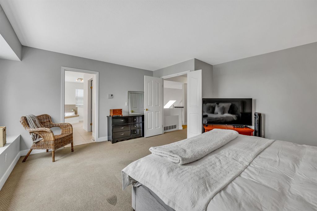 listing image 1105331006294527217