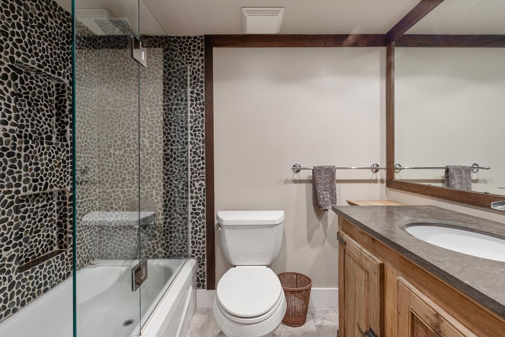 listing image 1106315089588996008