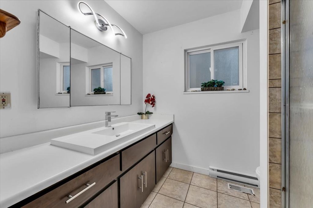 listing image 1108671358962384238