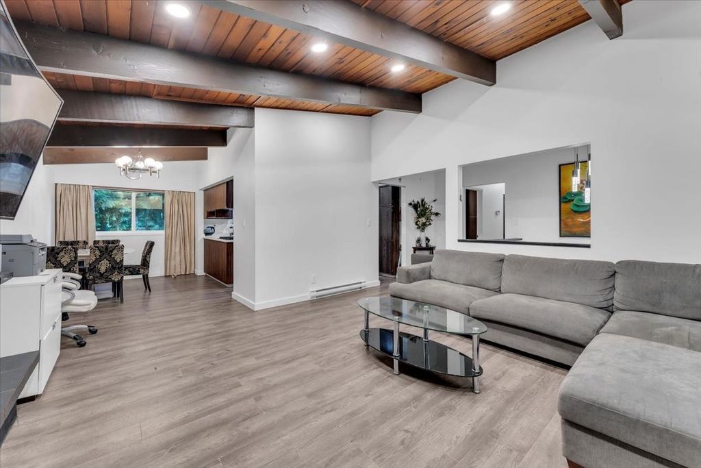 listing image 1105958244736729867